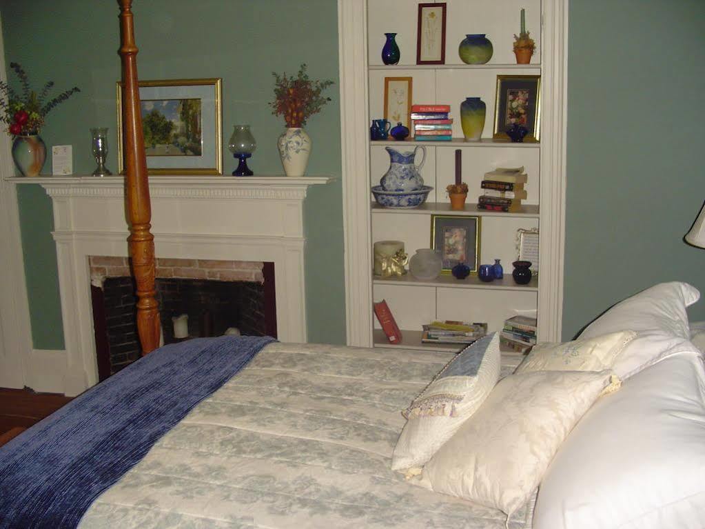 Stephen Clay Homestead Bed And Breakfast Candia Extérieur photo