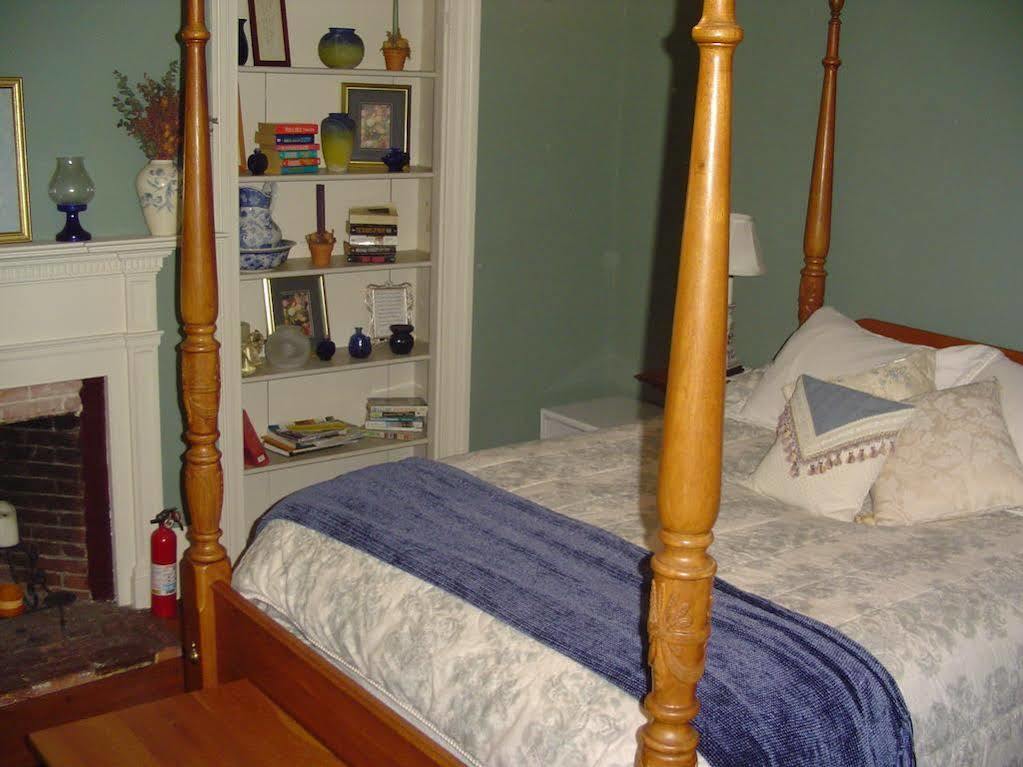 Stephen Clay Homestead Bed And Breakfast Candia Extérieur photo